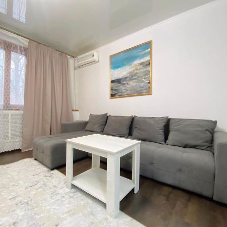Comfortable Apartment, Samal 2 Ałma Ata Zewnętrze zdjęcie