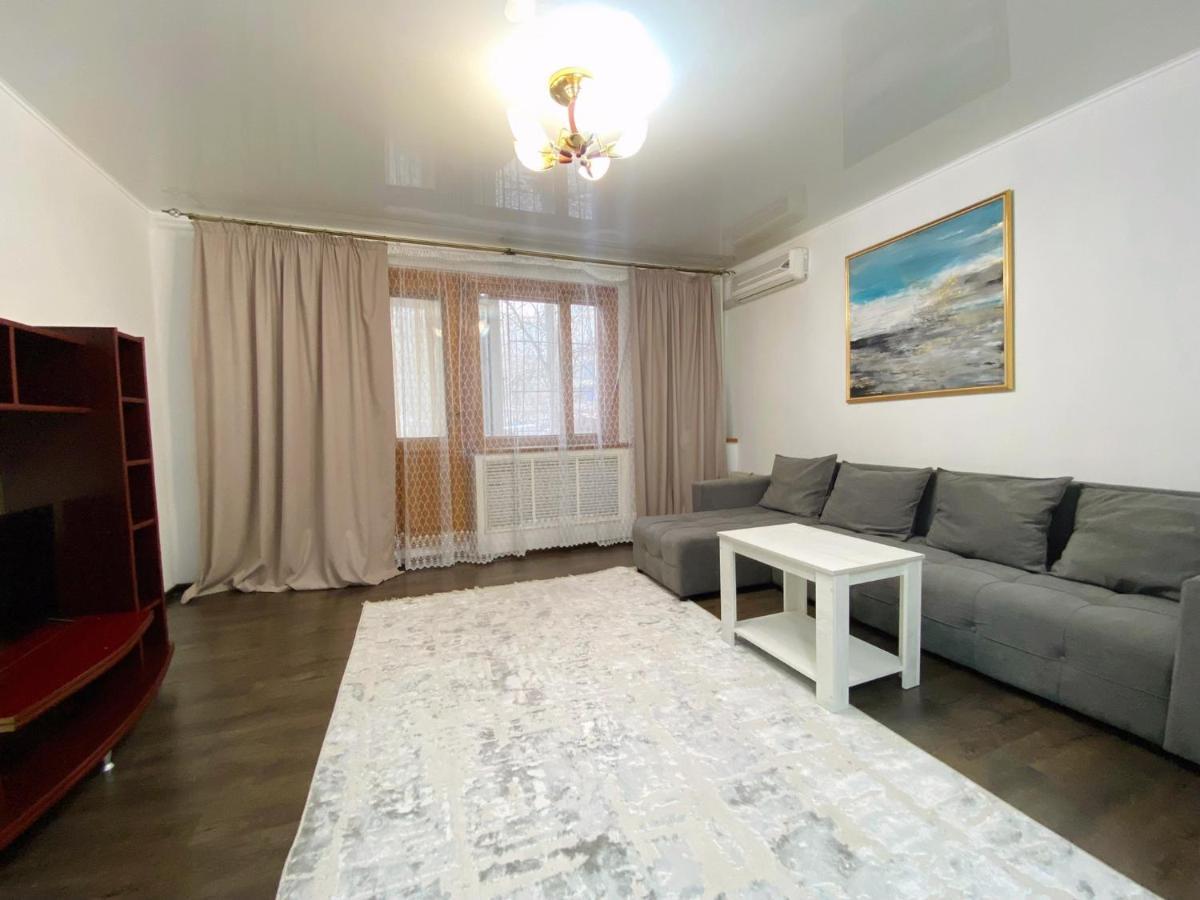 Comfortable Apartment, Samal 2 Ałma Ata Zewnętrze zdjęcie