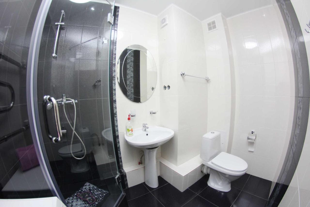 Comfortable Apartment, Samal 2 Ałma Ata Zewnętrze zdjęcie